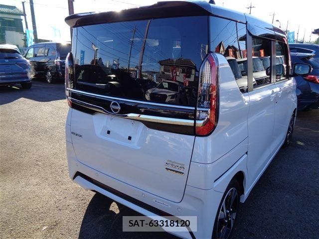 Nissan ROOX 2023-10 707156-5
