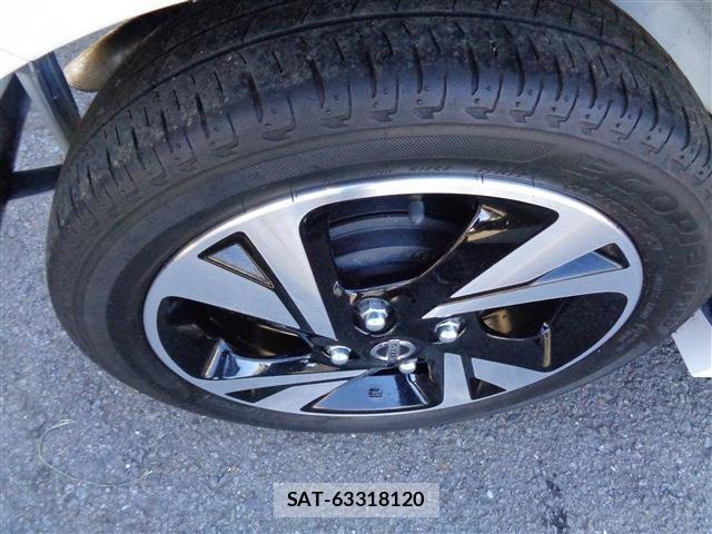 Nissan ROOX 2023-10 707156-6