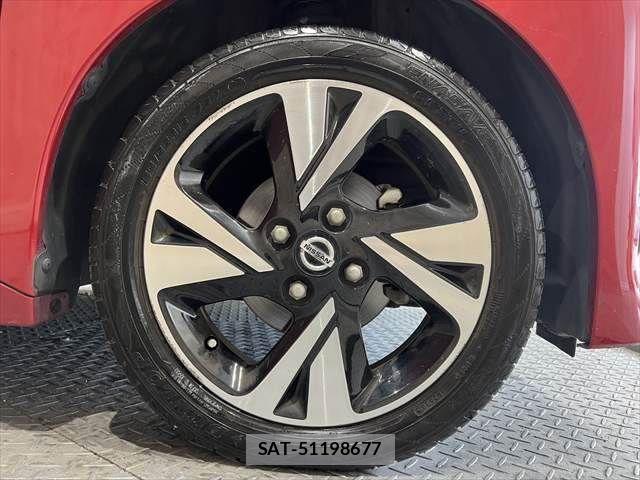 Nissan ROOX 2020-04 779635-11