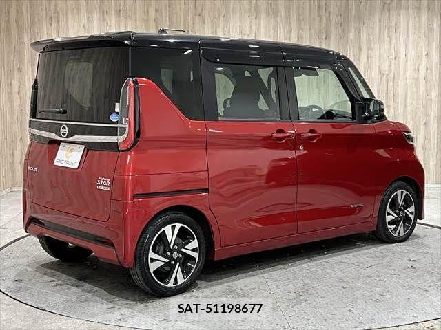 Nissan ROOX 2020-04 779635-15