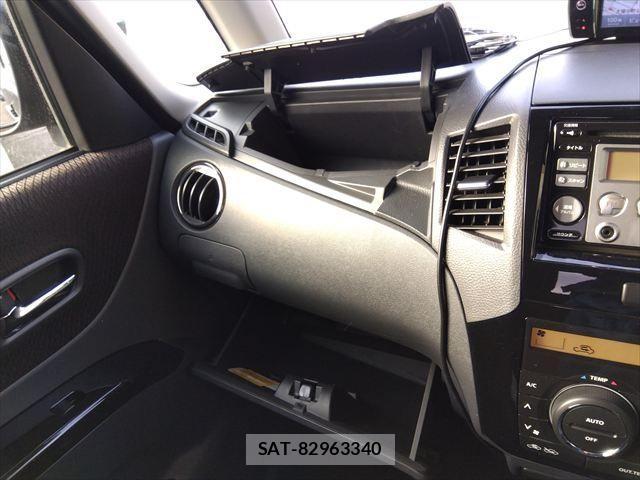 Nissan ROOX 2012-07 875097-25