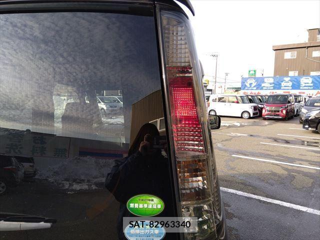 Nissan ROOX 2012-07 875097-4