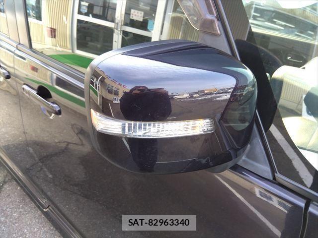 Nissan ROOX 2012-07 875097-5