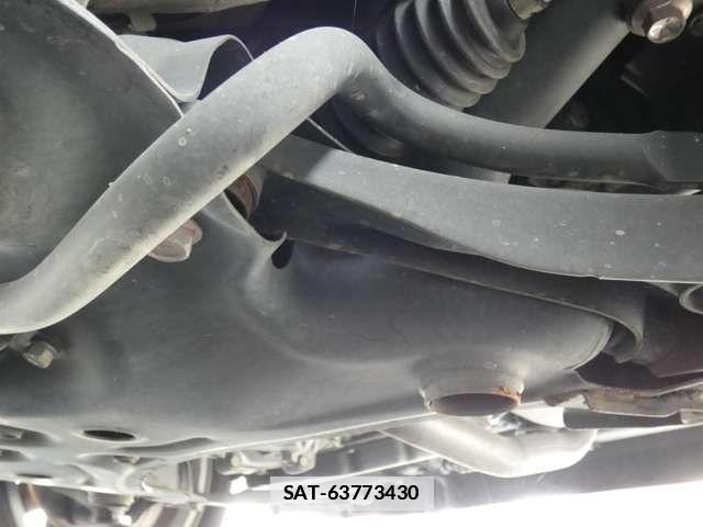 Nissan ROOX 2011-03 883698-13
