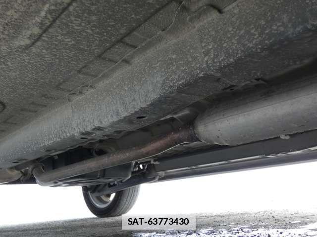 Nissan ROOX 2011-03 883698-14