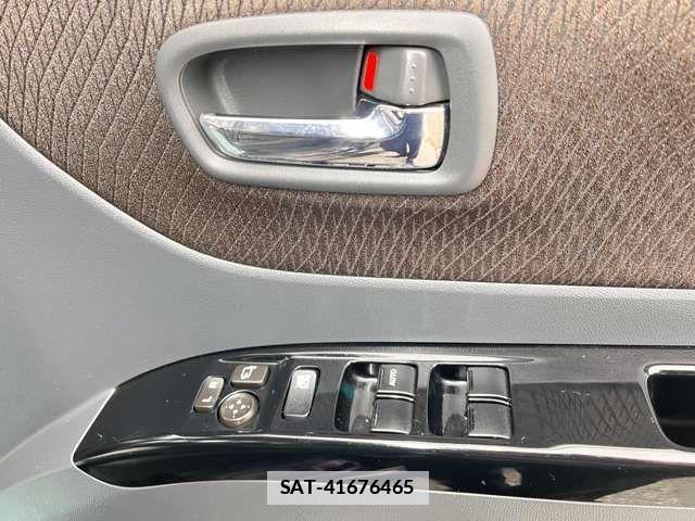 Nissan ROOX 2013-03 1272079-18
