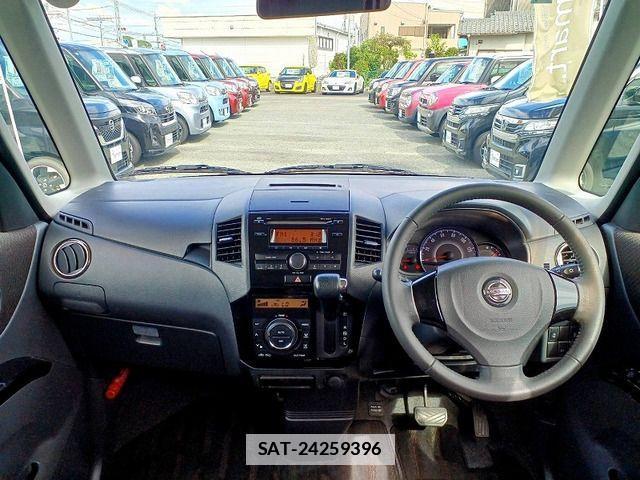 Nissan ROOX 2012-01 1282107-9
