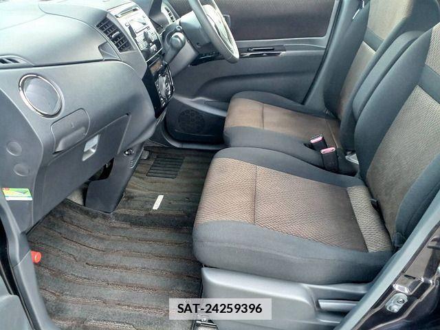 Nissan ROOX 2012-01 1282107-11