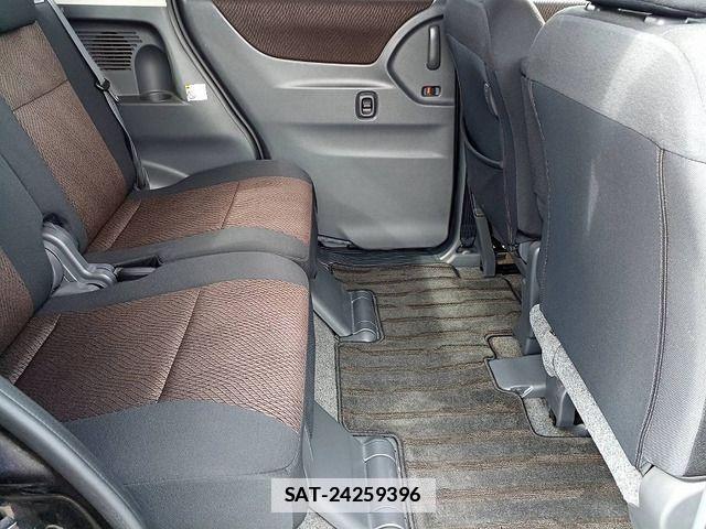 Nissan ROOX 2012-01 1282107-12
