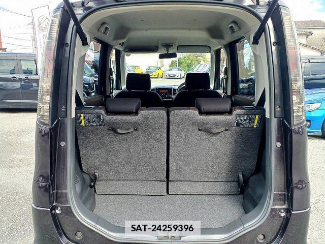 Nissan ROOX 2012-01 1282107-14
