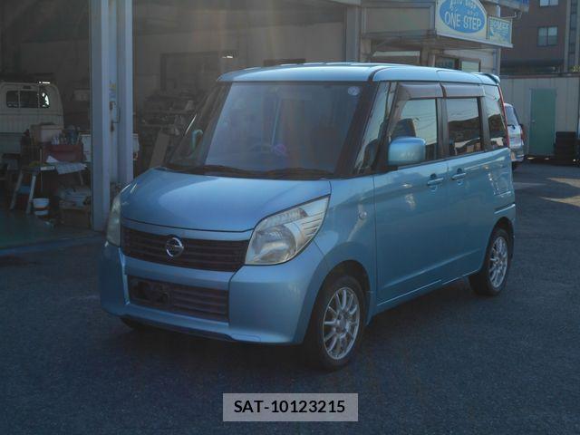 Nissan ROOX 2012-03 1417273-0