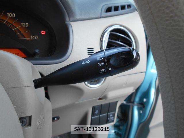 Nissan ROOX 2012-03 1417273-9