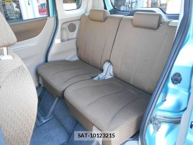 Nissan ROOX 2012-03 1417273-13