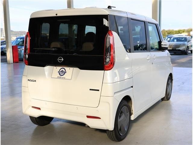 Nissan ROOX 2023-12 3682194-5