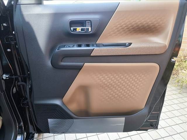 Nissan ROOX 2025-10 3682086-9