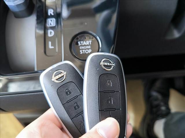 Nissan ROOX 2025-10 3682086-10