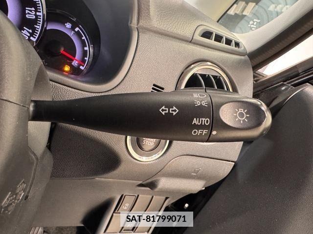 Nissan ROOX 2013-02 3775661-16
