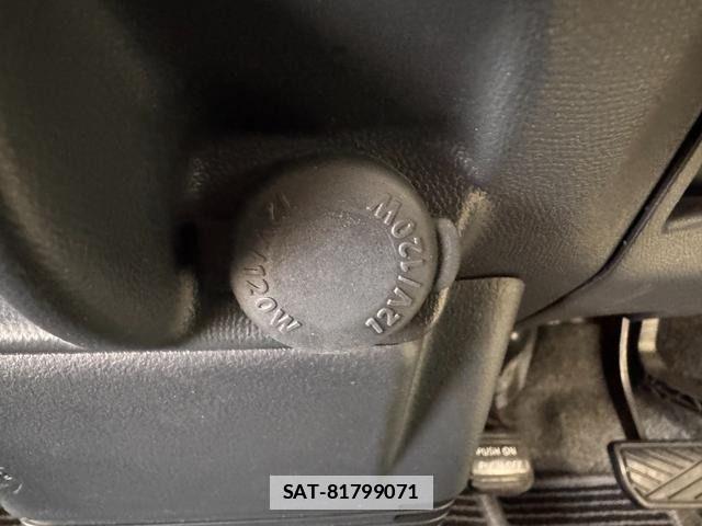 Nissan ROOX 2013-02 3775661-24