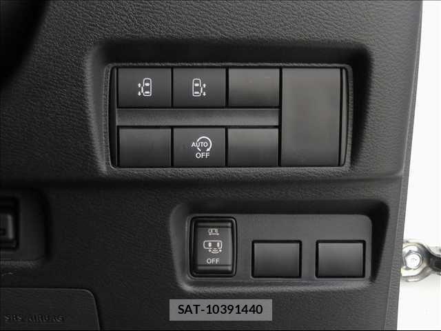 Nissan ROOX 2023-08 3834345-6