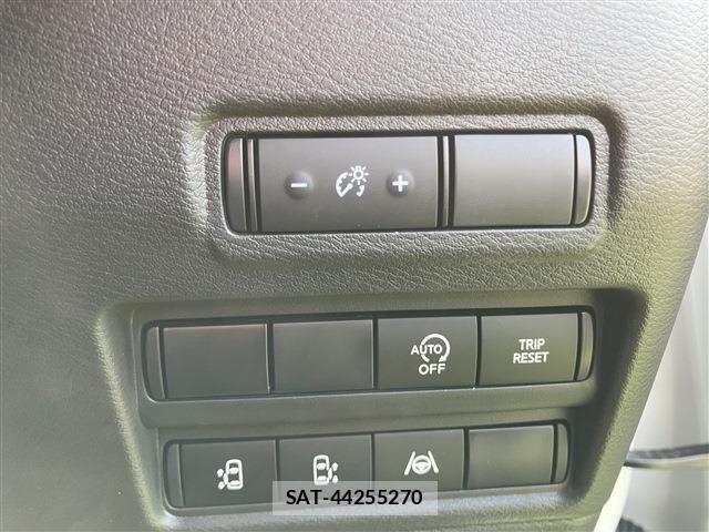 Nissan ROOX 2025-10 5877339-19