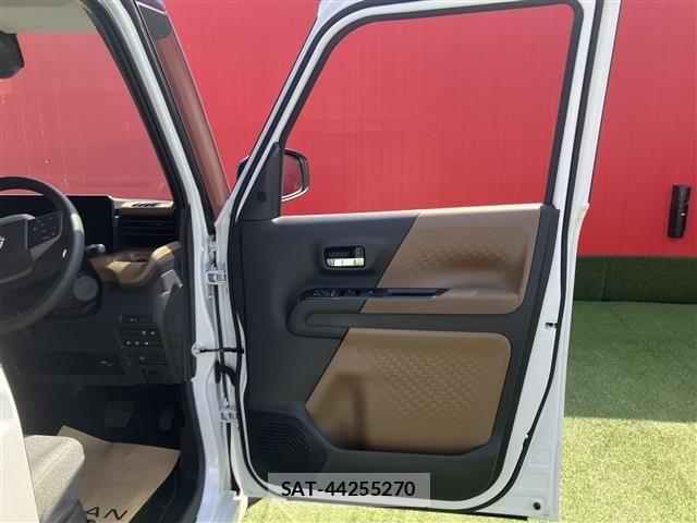 Nissan ROOX 2025-10 5877339-26