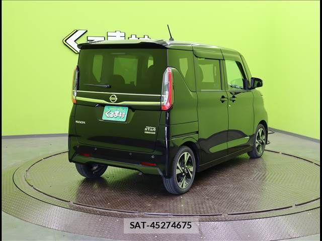 Nissan ROOX 2023-03 5877484-1