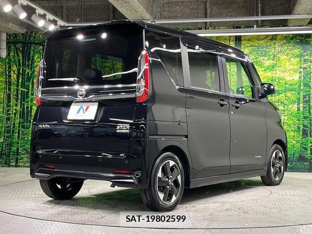 Nissan ROOX 2022-03 6017444-16
