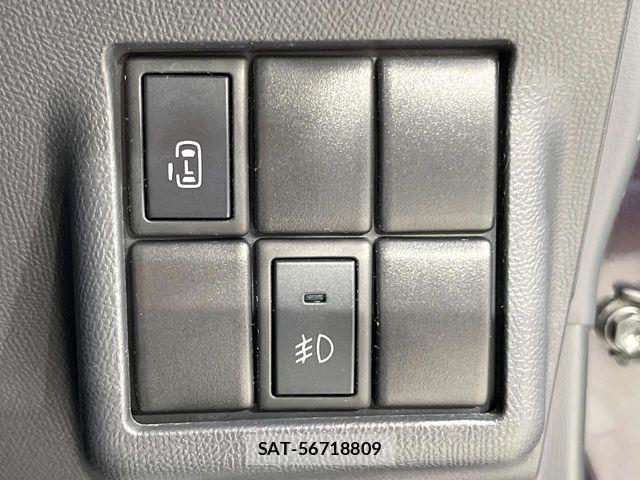 Nissan ROOX 2012-10 6017571-4
