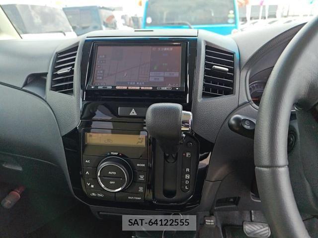 Nissan ROOX 2011-05 6247158-16