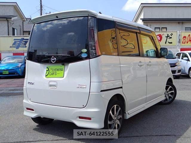 Nissan ROOX 2011-05 6247158-1