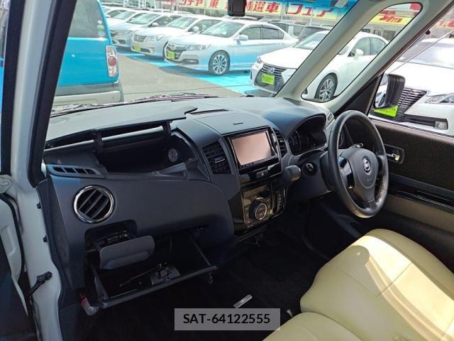 Nissan ROOX 2011-05 6247158-21