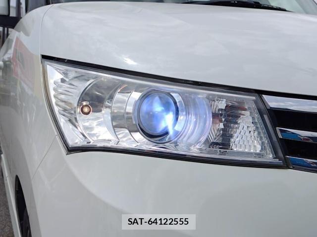 Nissan ROOX 2011-05 6247158-8