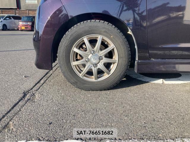 Nissan ROOX 2011-04 6306266-9