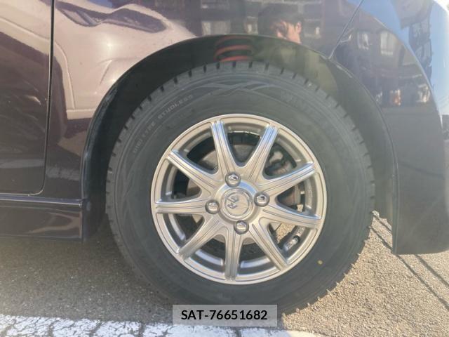 Nissan ROOX 2011-04 6306266-10