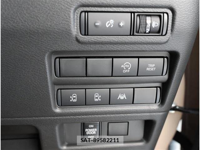 Nissan ROOX 2025-12 6614512-9