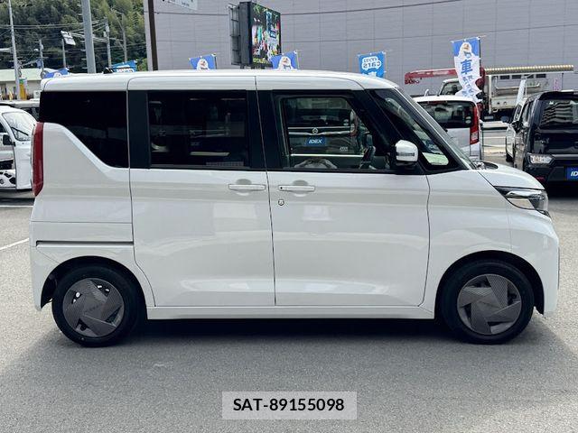 Nissan ROOX 2024-04 6642414-4