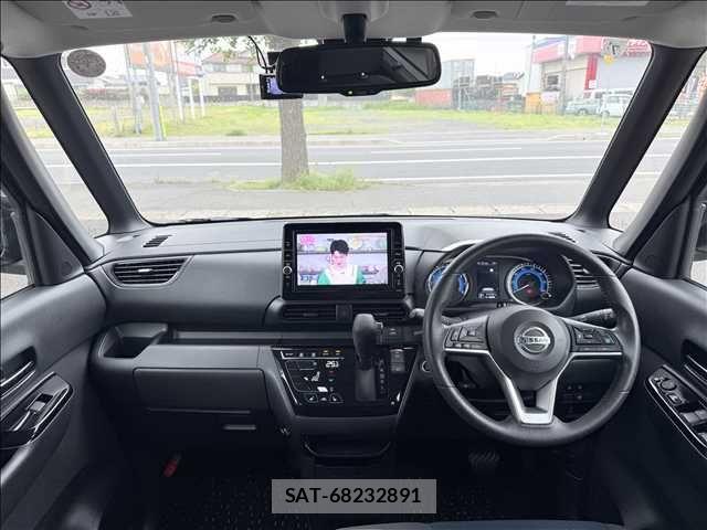 Nissan ROOX 2021-07 6673471-1