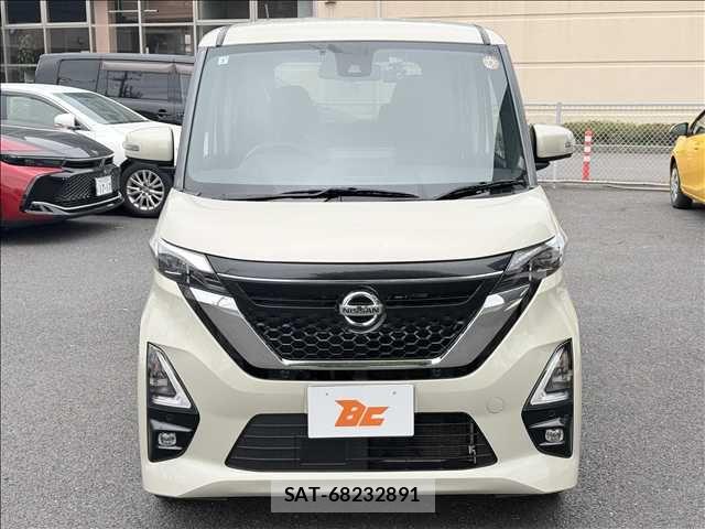 Nissan ROOX 2021-07 6673471-20