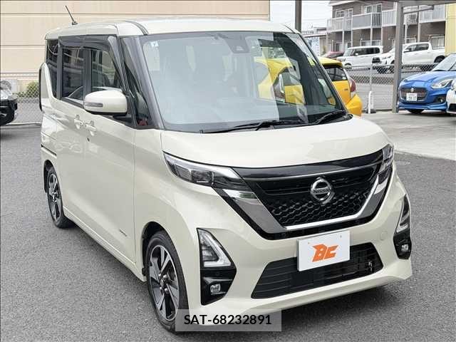 Nissan ROOX 2021-07 6673471-4