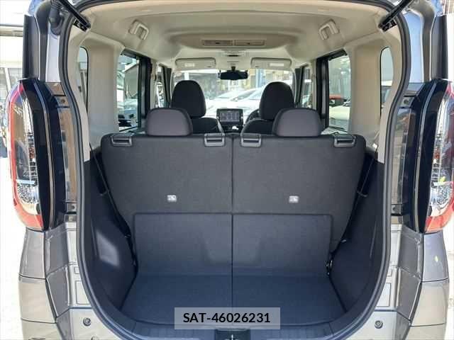 Nissan ROOX 2021-11 6677828-9