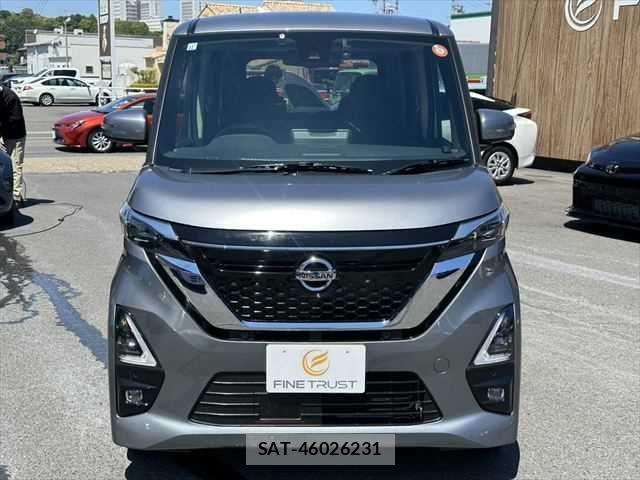 Nissan ROOX 2021-11 6677828-14