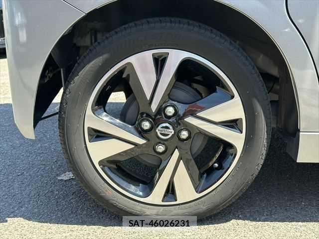 Nissan ROOX 2021-11 6677828-28