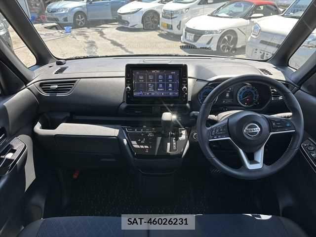 Nissan ROOX 2021-11 6677828-2