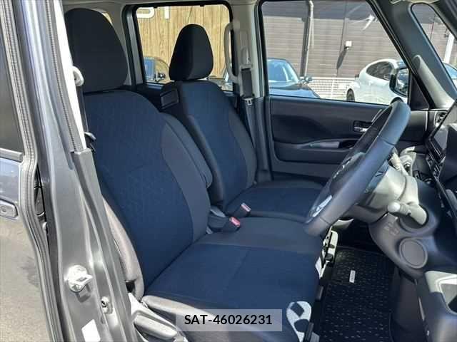 Nissan ROOX 2021-11 6677828-7