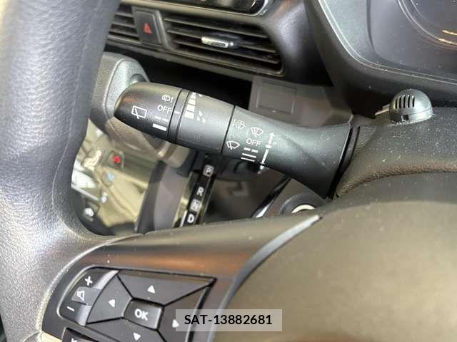 Nissan ROOX 2020-06 6683990-13