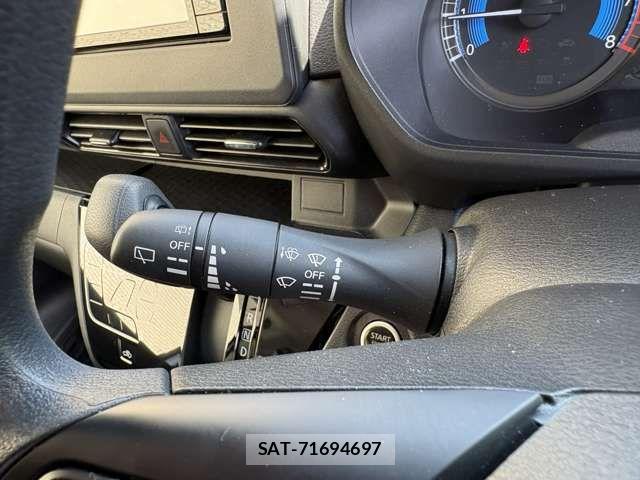 Nissan ROOX 2022-04 6683988-12