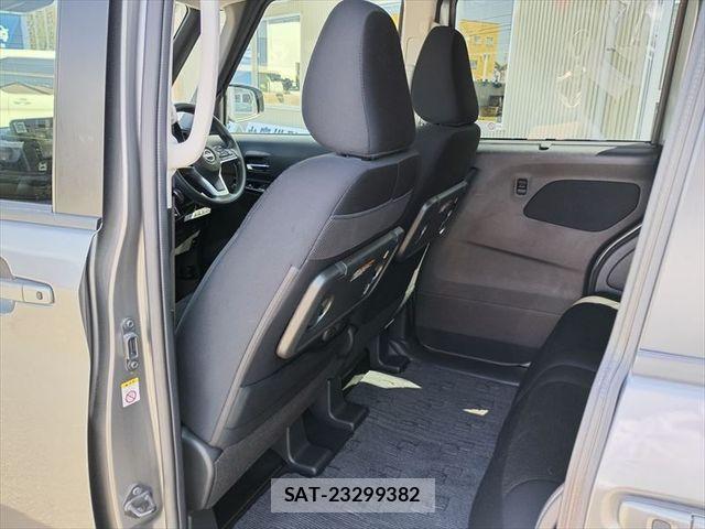 Nissan ROOX 2023-07 6691229-10