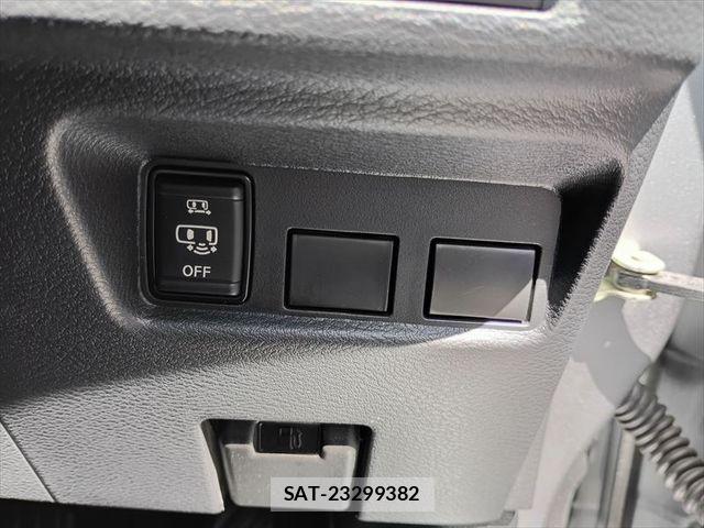 Nissan ROOX 2023-07 6691229-26