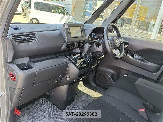 Nissan ROOX 2023-07 6691229-8