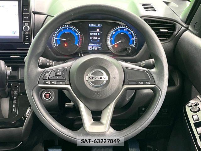 Nissan ROOX 2021-10 6717190-12
